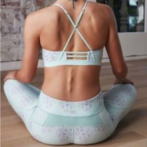 CALIA Mint Patterned capri Leggings